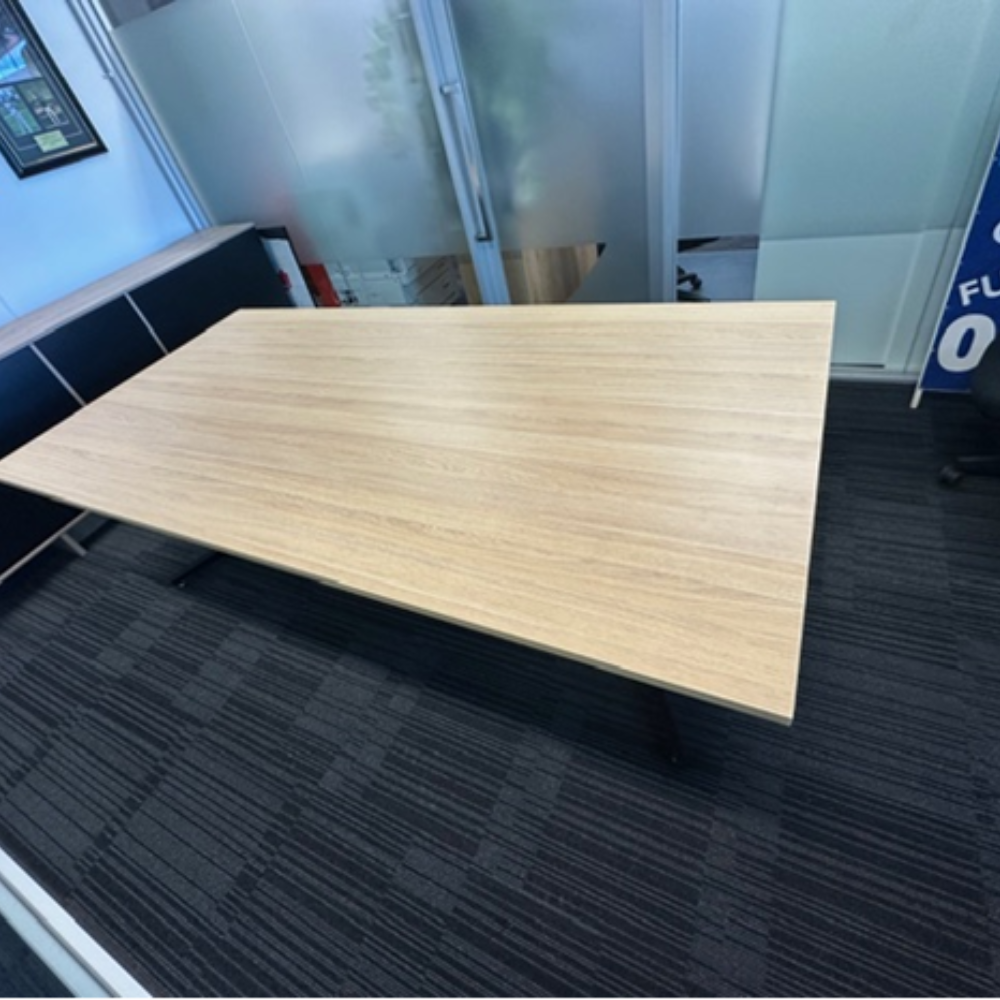 XDisplay AG Boardrrom Table