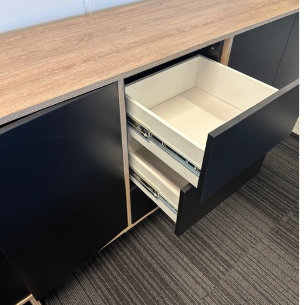 Credenza G X Display 2262mmW