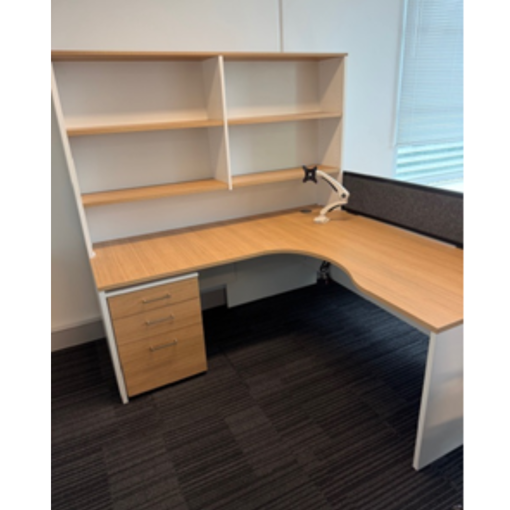 X Display Merkin workstationa dn hutch with drawers and monitor arm